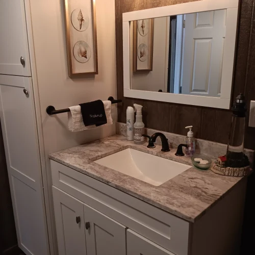 Mystic Lake Cottage Bathroom 2026 (Green)